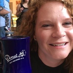 Meet your Posher, Dee dee